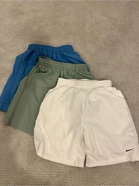 Nike Boys Kids' Dri-FIT Multi
Woven Shorts Large
